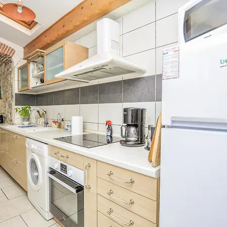 Gorgeous In With Kitchen Menton